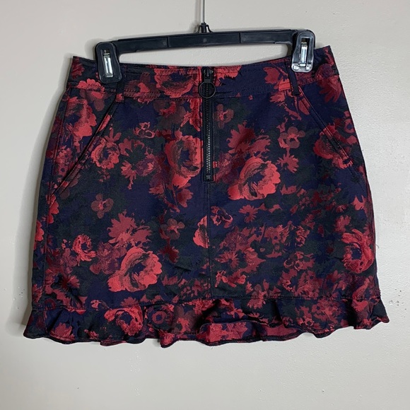 EXPRESS Mini Skirt Zip Up with Pockets Vintage Style Size 2 - Picture 1 of 3